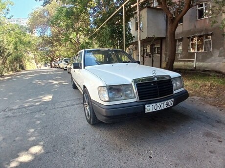 Mercedes 200 D