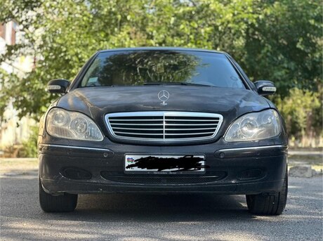 Mercedes S 320