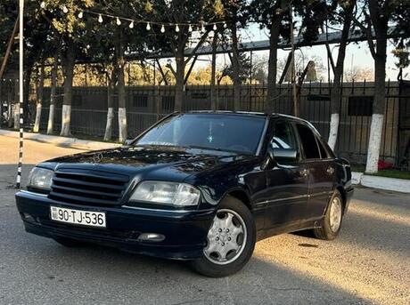 Mercedes C 180