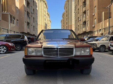 Mercedes 190