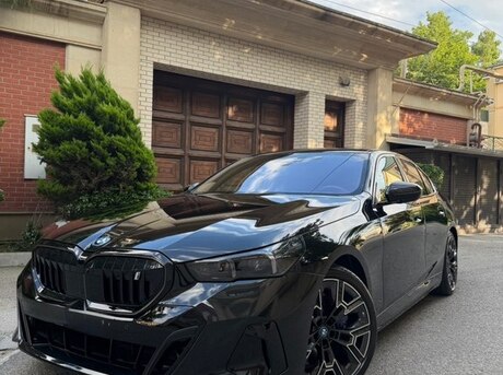 BMW i5