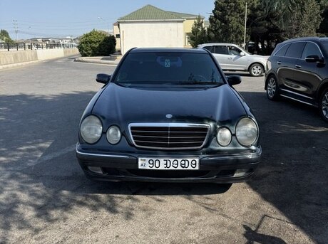Mercedes E 230