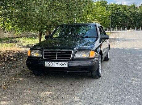 Mercedes C 180