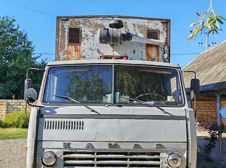 KamAz 53212