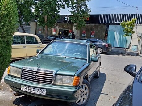 Mercedes 190