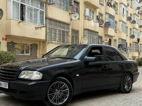 Mercedes C 180