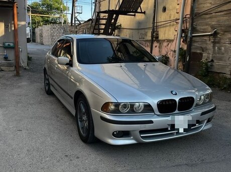 BMW 525