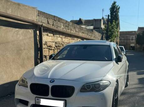 BMW 528