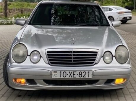 Mercedes E 250