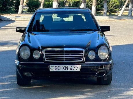 Mercedes E 230