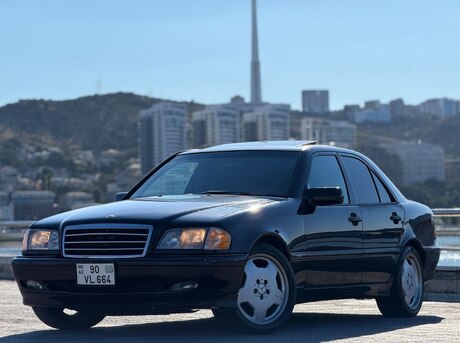 Mercedes C 230