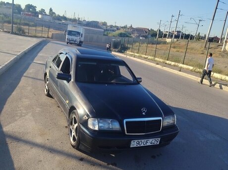 Mercedes C 220