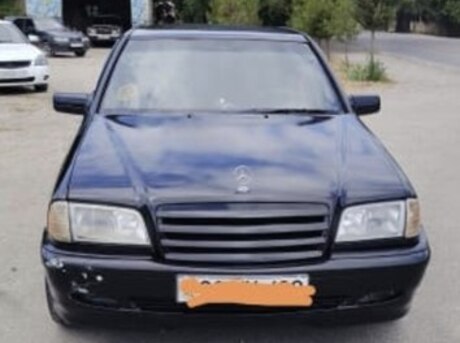 Mercedes C 180