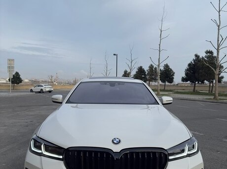 BMW 530e