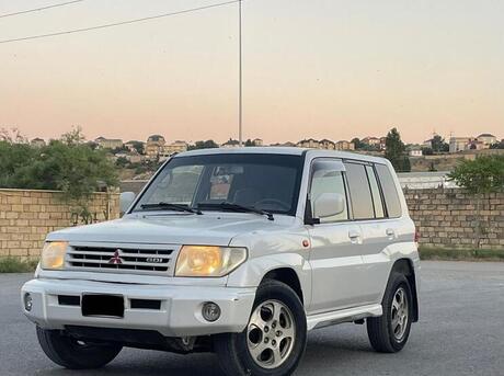 Mitsubishi Pajero io