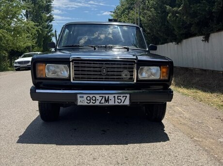 LADA (VAZ) 2107