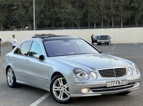 Mercedes E 240