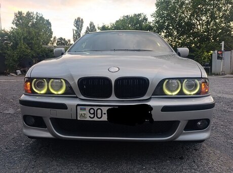 BMW 525