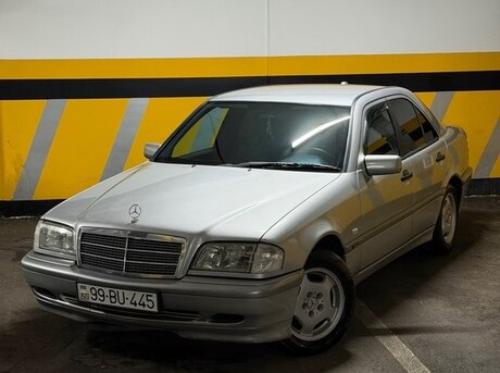 Mercedes C 180