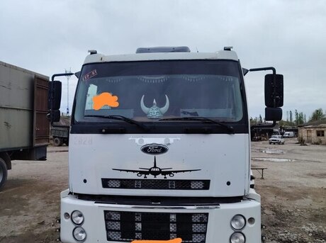 Ford Cargo