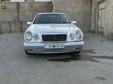 Mercedes E 280
