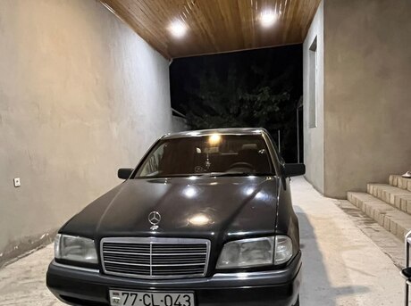 Mercedes C 180