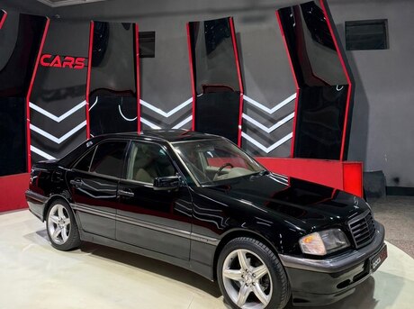 Mercedes C 230
