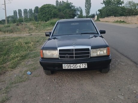 Mercedes 190