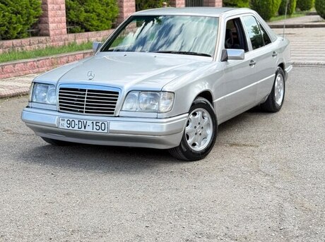 Mercedes E 200