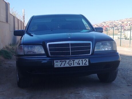 Mercedes C 180
