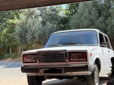 LADA (VAZ) 2107