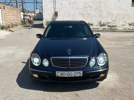 Mercedes E 220