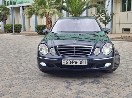 Mercedes E 240