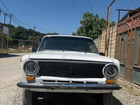 LADA (VAZ) 21013