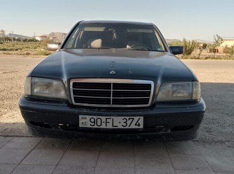 Mercedes C 180