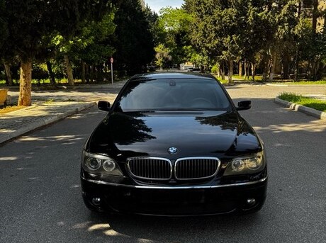 BMW 740
