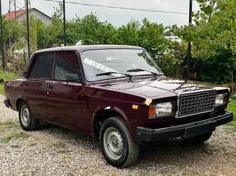 LADA (VAZ) 2107