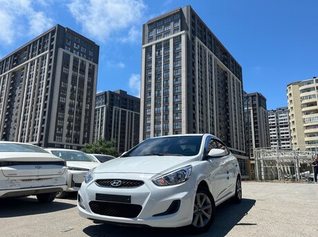 Hyundai Accent