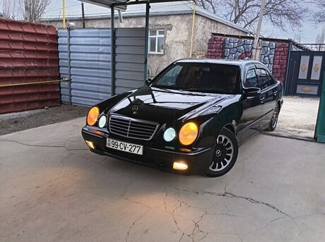 Mercedes E 270