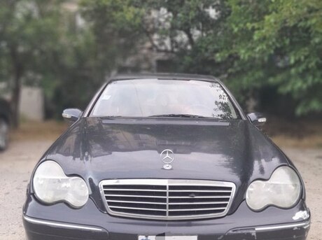 Mercedes C 240