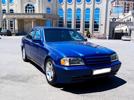 Mercedes C 180