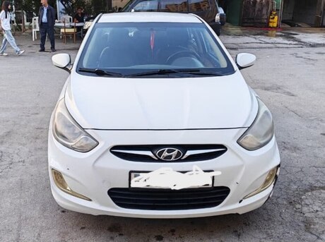 Hyundai Accent