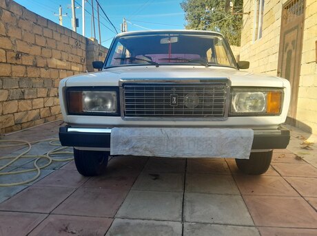 LADA (VAZ) 2107