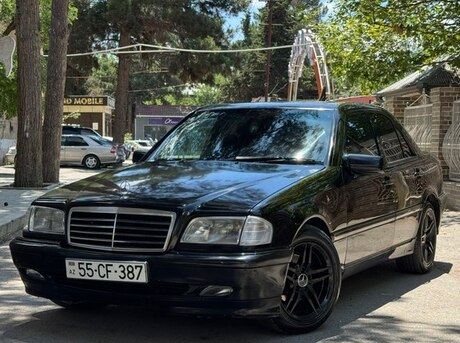 Mercedes C 230
