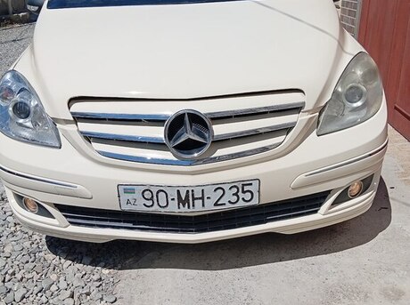 Mercedes B 200