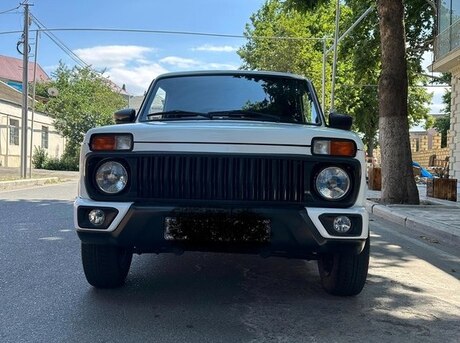 LADA (VAZ) Niva