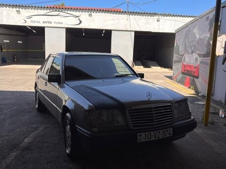 Mercedes E 200