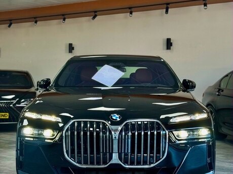 BMW 740