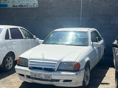 Mercedes C 180