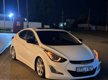 Hyundai Elantra